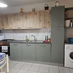 Lucca Historic Center Cozy Apartment!